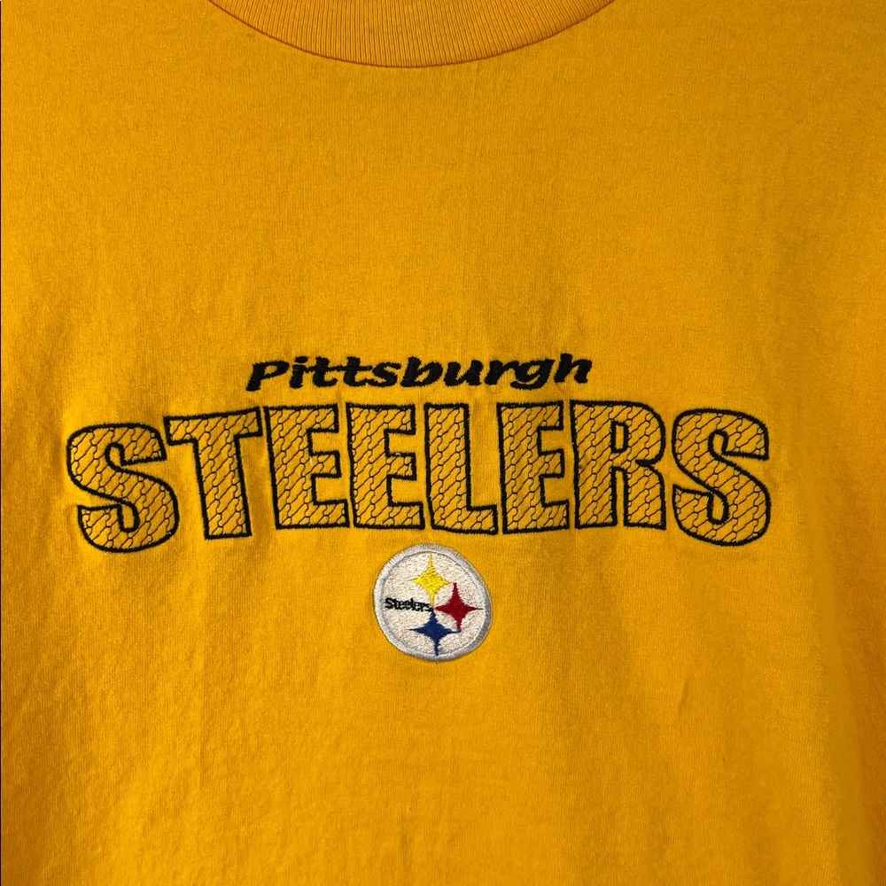 Antigua - Steelers TShirt - 100% Cotton - Black and Gold - Medium - Embroidered - Picture 2 of 7